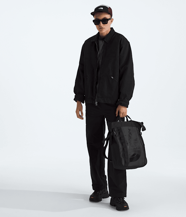 Base-Camp-Tote-Pack-TNF-MODELBACK.png