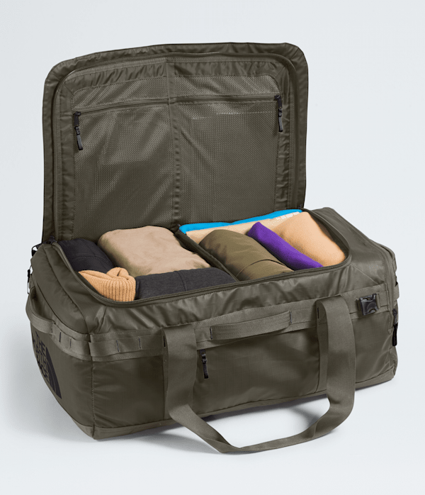 Base-Camp-Voyager-Duffel62L-TNF-New-Taupe-GreenTNF-Black-INT.png
