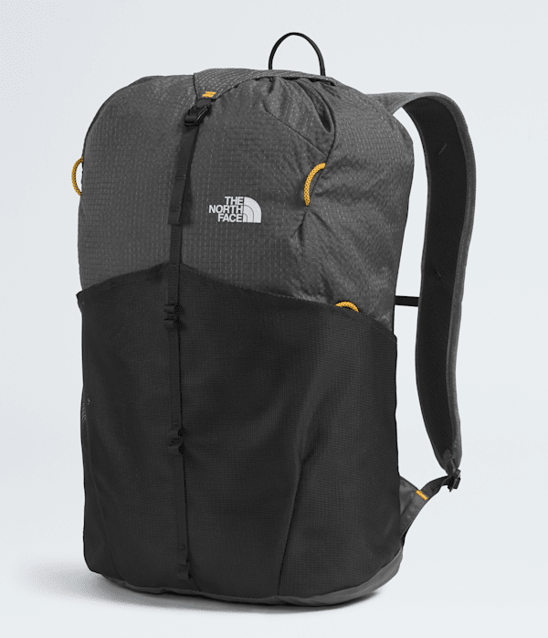 Clyffe-Daypack-TNF-FRONT34.png