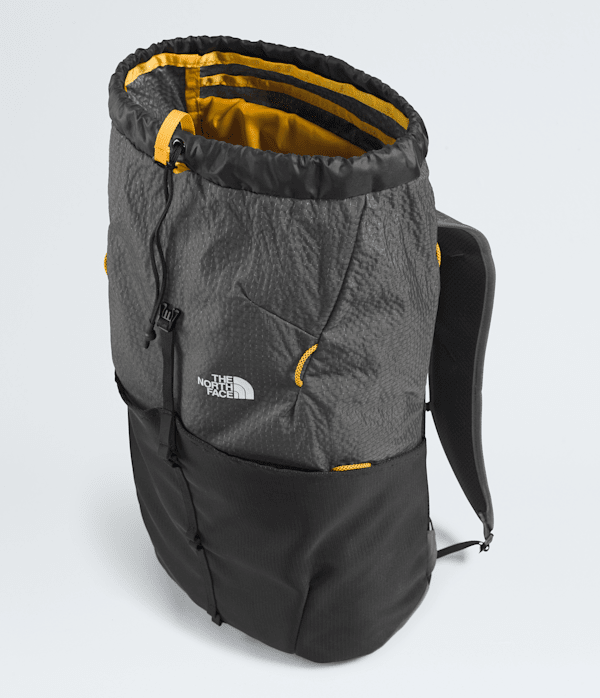 Clyffe-Daypack-TNF-INT.png