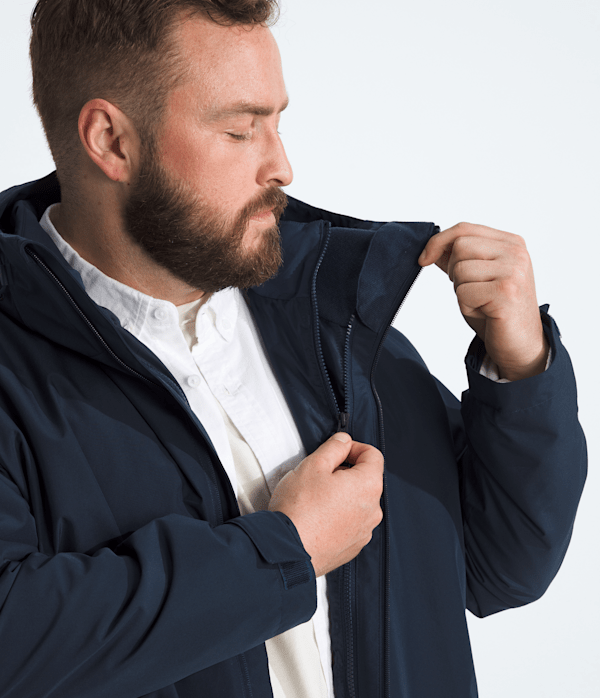 Mens-Big-Carto-Mono-Triclimate-Hooded-Jacket-TNF-MODELCLOSE3.png