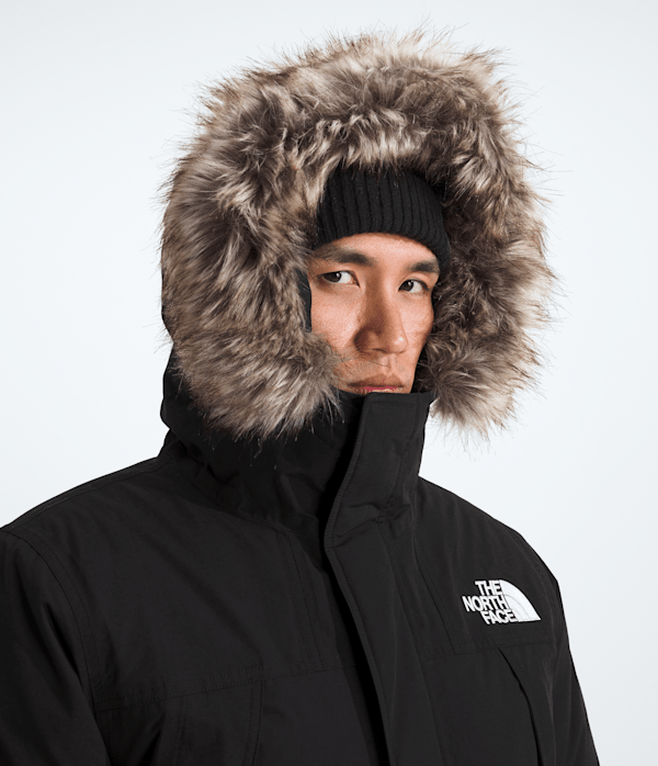 Mens-McMurdo-Parka-TNF-MODELHOOD2.png