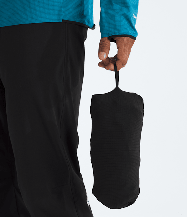 Mens-Summit-Series-Off-Width-Jacket-TNF-MODELALT6.png