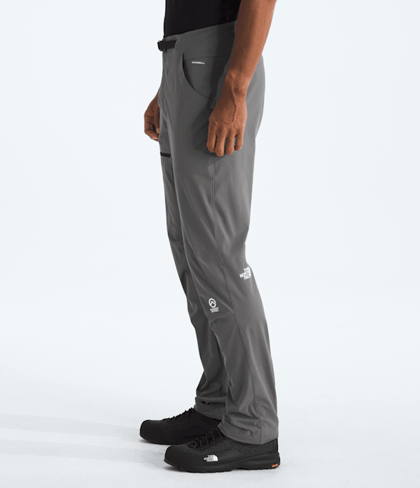 Mens-Summit-Series-Off-Width-Pants-TNF-MODEL34.png