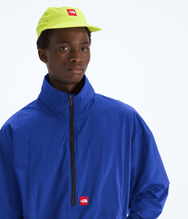 TNF-Red-Box-Taslan-Jacket-TNF-ALT2.png