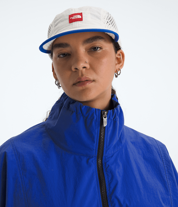 TNF-Red-Box-Taslan-Jacket-TNF-ALT3.png