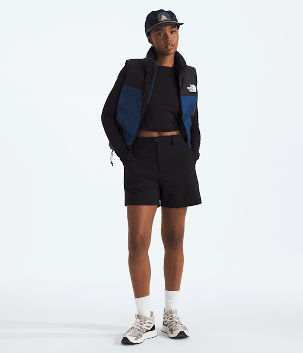 Womens-1996-Retro-Nuptse-Vest-TNF-HERO2.png