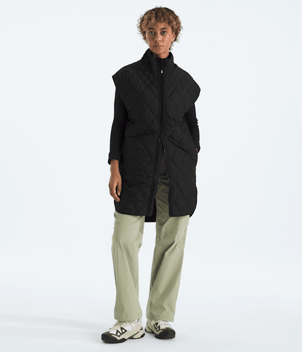 Womens-Diamond-Peak-Insulated-Vest-TNF-HERO.png