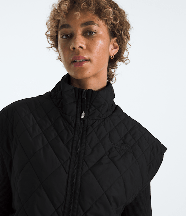Womens-Diamond-Peak-Insulated-Vest-TNF-HERO2.png