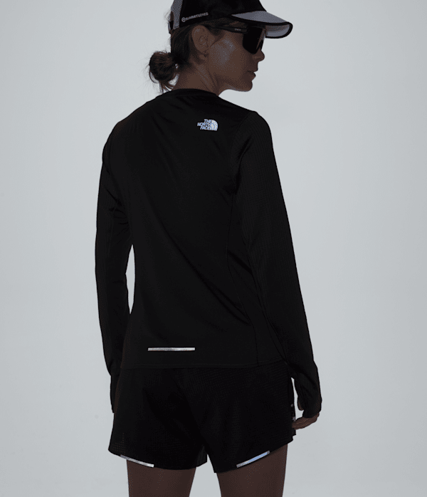 Womens-Summit-Series-Altimetro-LT-Crew-TNF-MODELALT5.png
